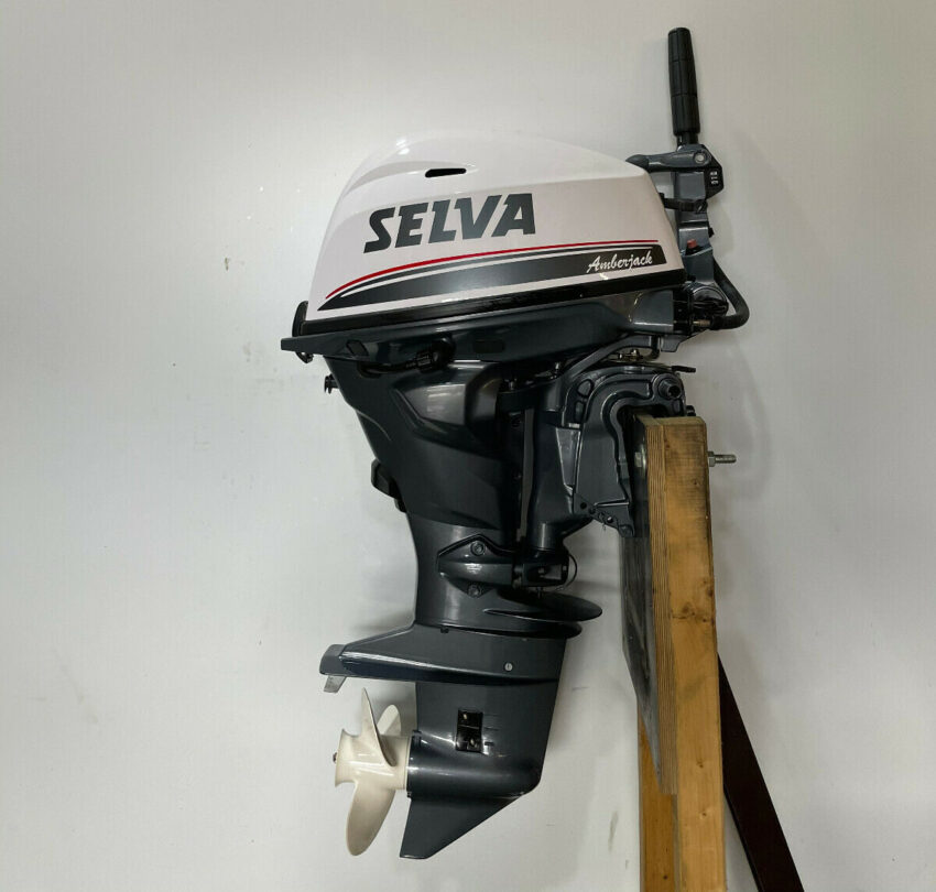 Selva/Yamaha 15XS/25 HP EFI 4 Stroke short shaft hand start tiller